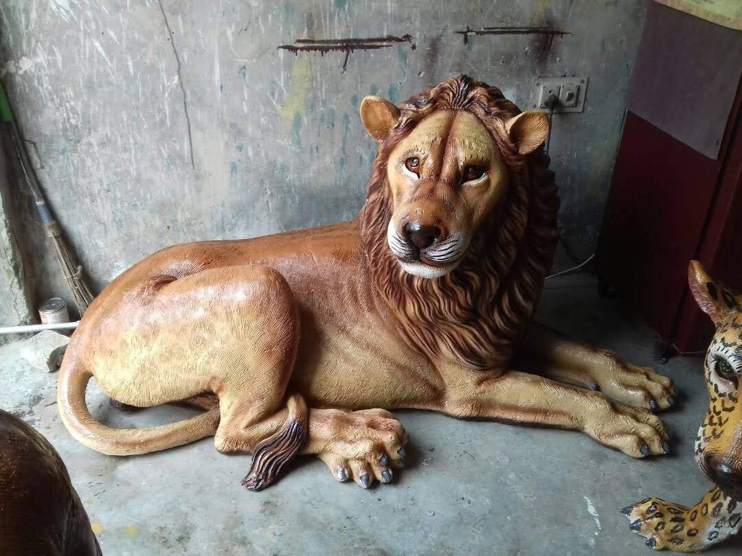 FIBER LION GARDEN DECORATION